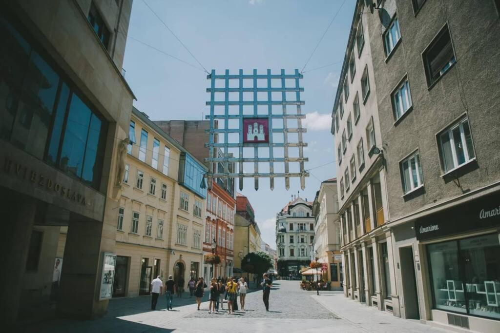Boutique Flat In Old Town Bratislava Exterior foto